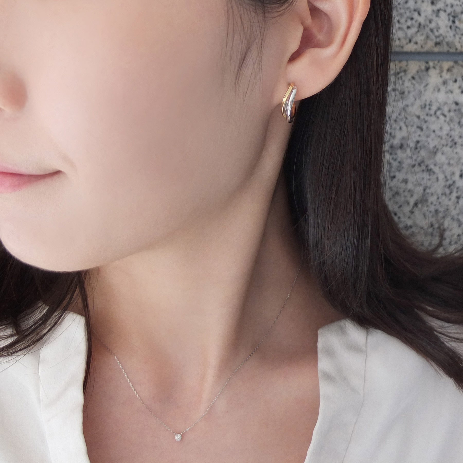 18K / 10K Gold Twisted Twin Hoop Earrings - Model Image
