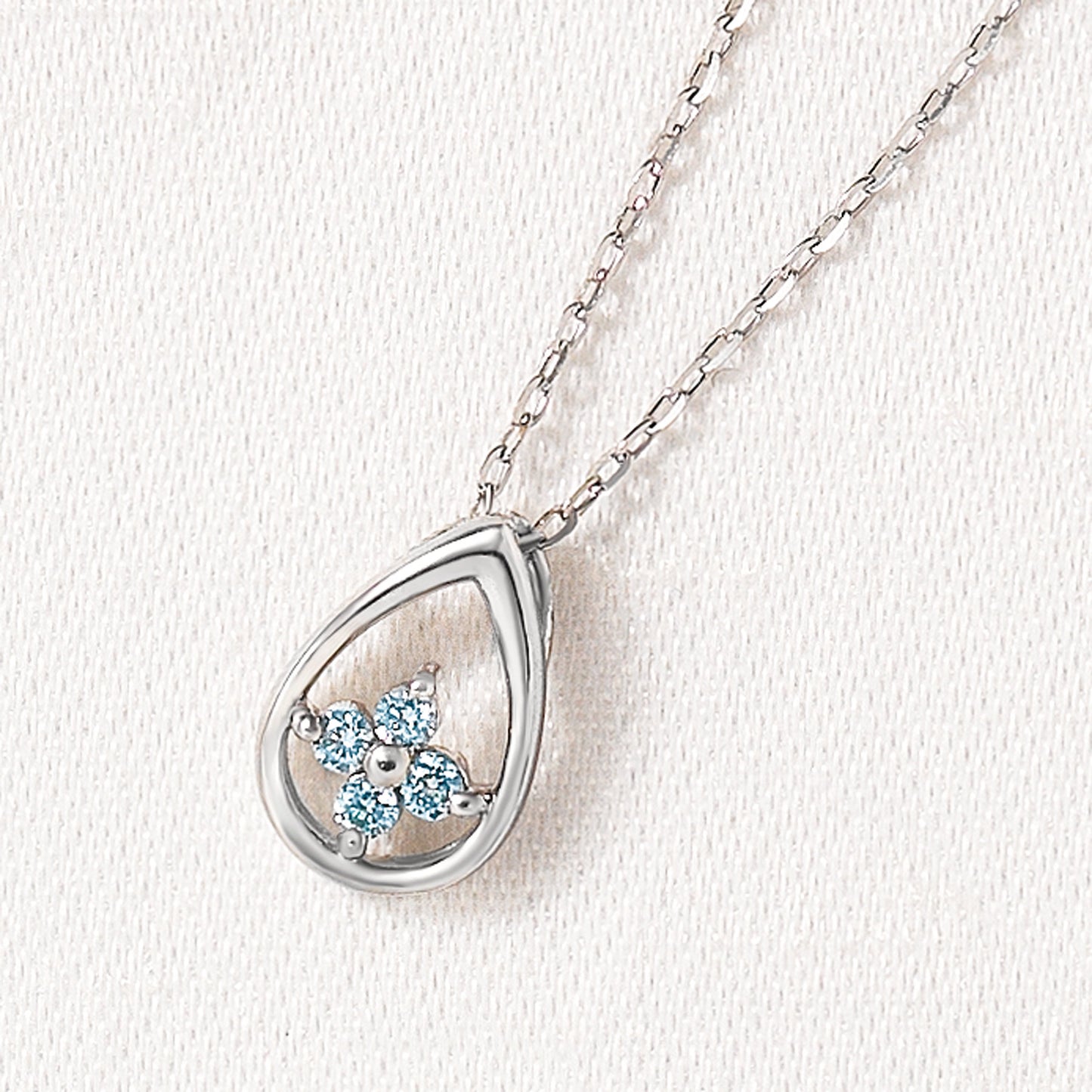 10K White Gold Ice Blue Diamond Dew Drop Clover Necklace - Product Image