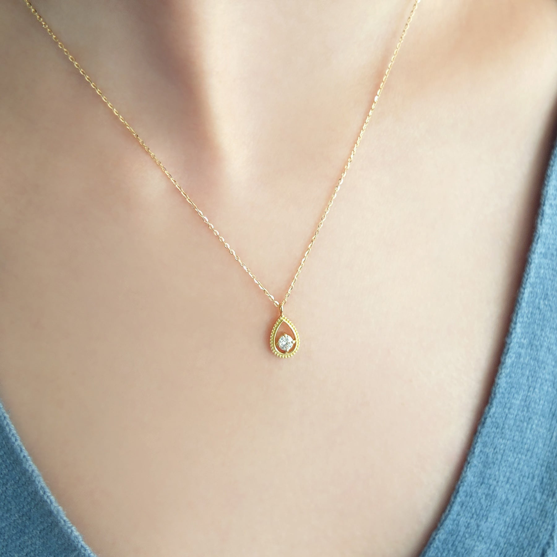 18K Yellow Gold Diamond Limited Drop Necklace - Model Image