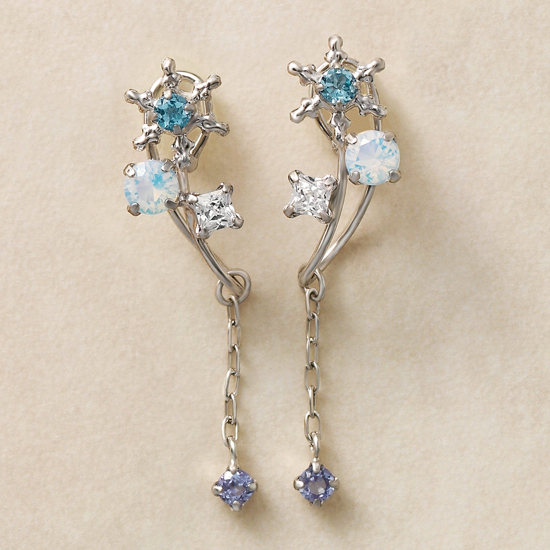 [Airy Clip-On Earrings] Tanzanite Snow Crystal 2Way Earrings (10K White Gold) - Product Image