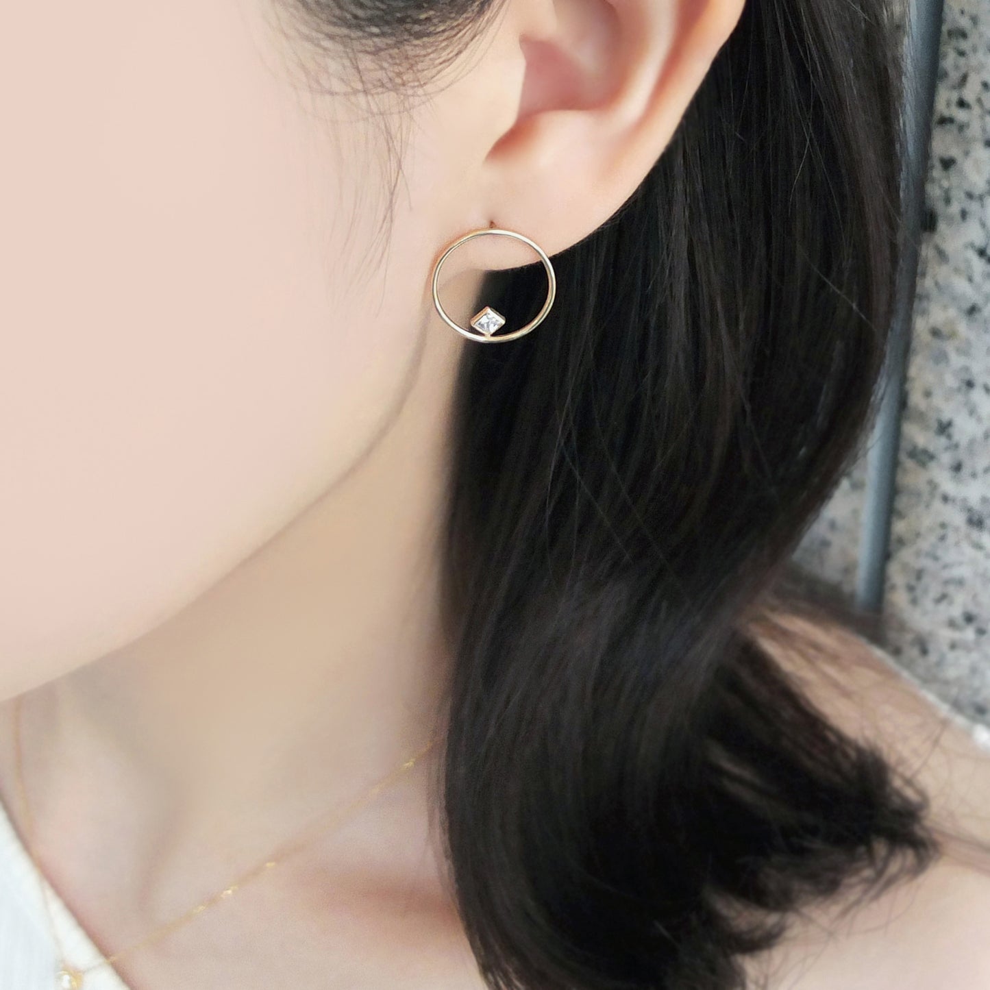 18K / 10K Yellow Gold Cubic Zirconia Circle Earrings - Model Image