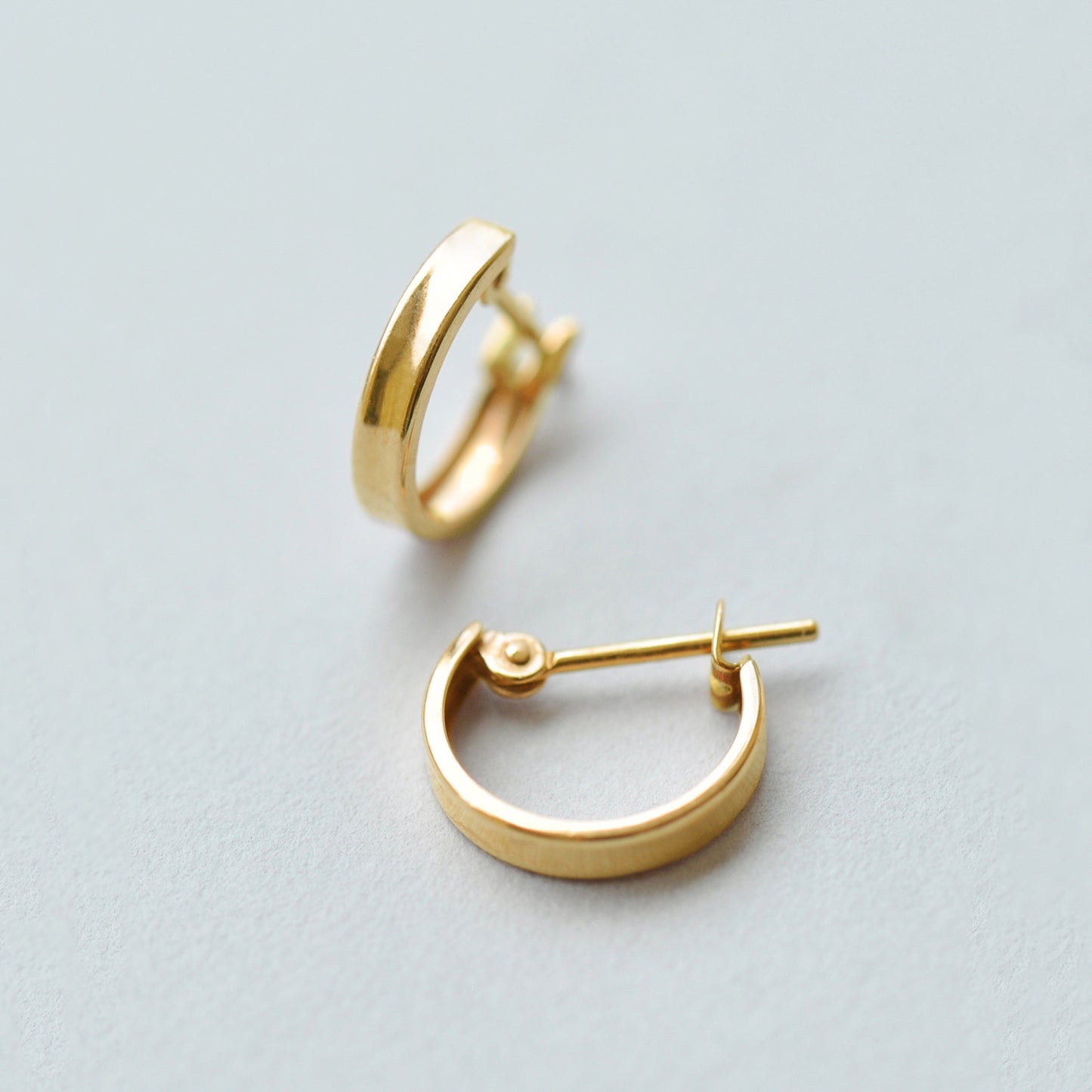 18K/10K Yellow Gold Basic Mini Hoop Earrings - Product Image