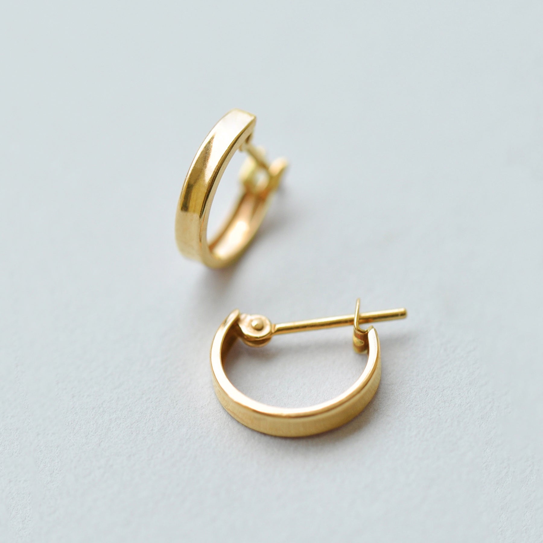 18K/10K Yellow Gold Basic Mini Hoop Earrings - Product Image