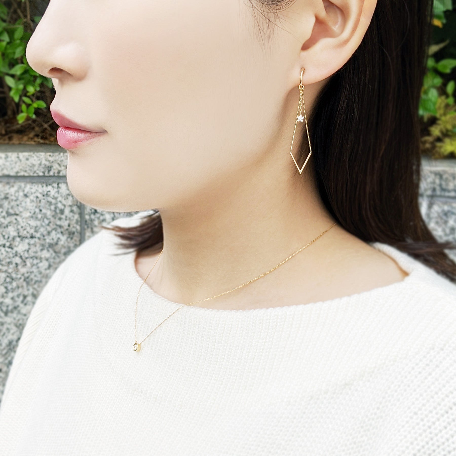 [Palette] 18K Yellow Gold Moon Star Earring Charms - Model Image